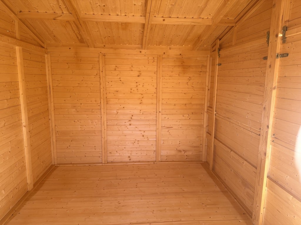 Medium cabin interior